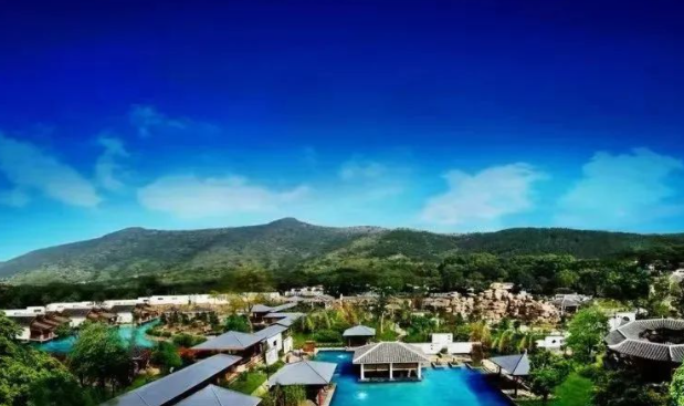 我和ChatGPT聊了聊半汤温泉，它说……